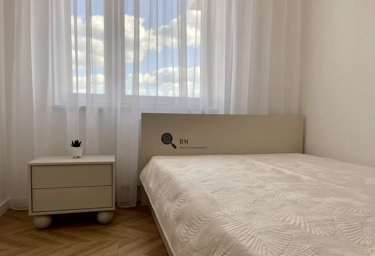 Nowe 2 pokojowe mieszkanie z garażem i komórką w Toruniu - zdjęcie 4