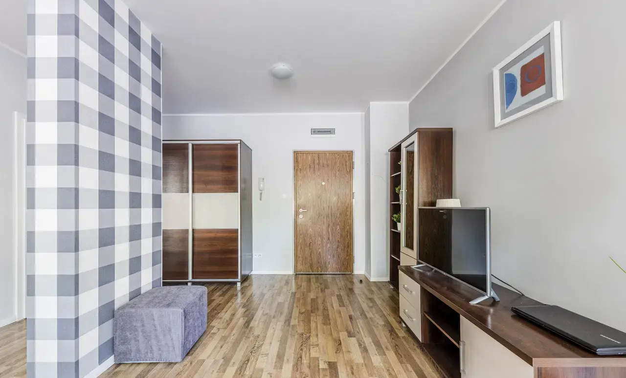 Funkcjonalny, komfortowy 2 pok. apartament, z ogródkiem - zdjęcie 6