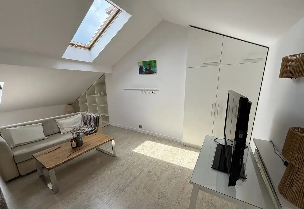 Apartament 3 pokoje z dużym tarasem w centrum Tomaszowa Mazowieckiego - zdjęcie 2