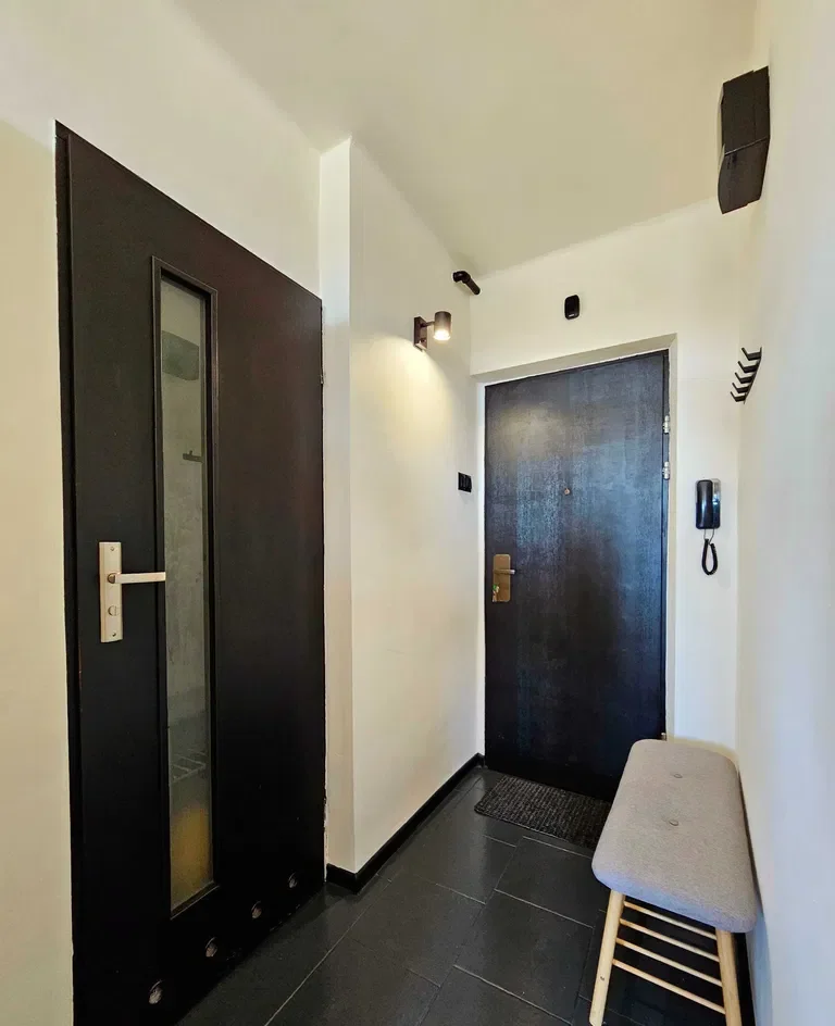 Klimatyzowana kawalerka z balkonem — Katowice Centrum, 30 m², 2 minuty od Mariackiej - zdjęcie 7