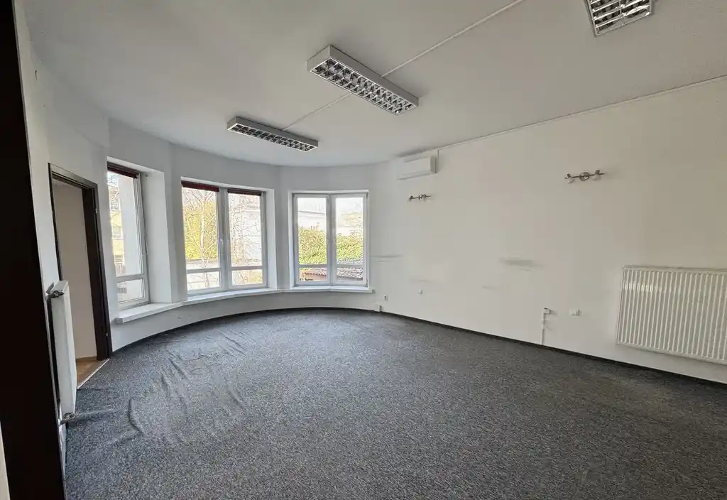 Mokotów - Wyględów wolnostojący dom, duża działka, na cele biurowe - zdjęcie 3
