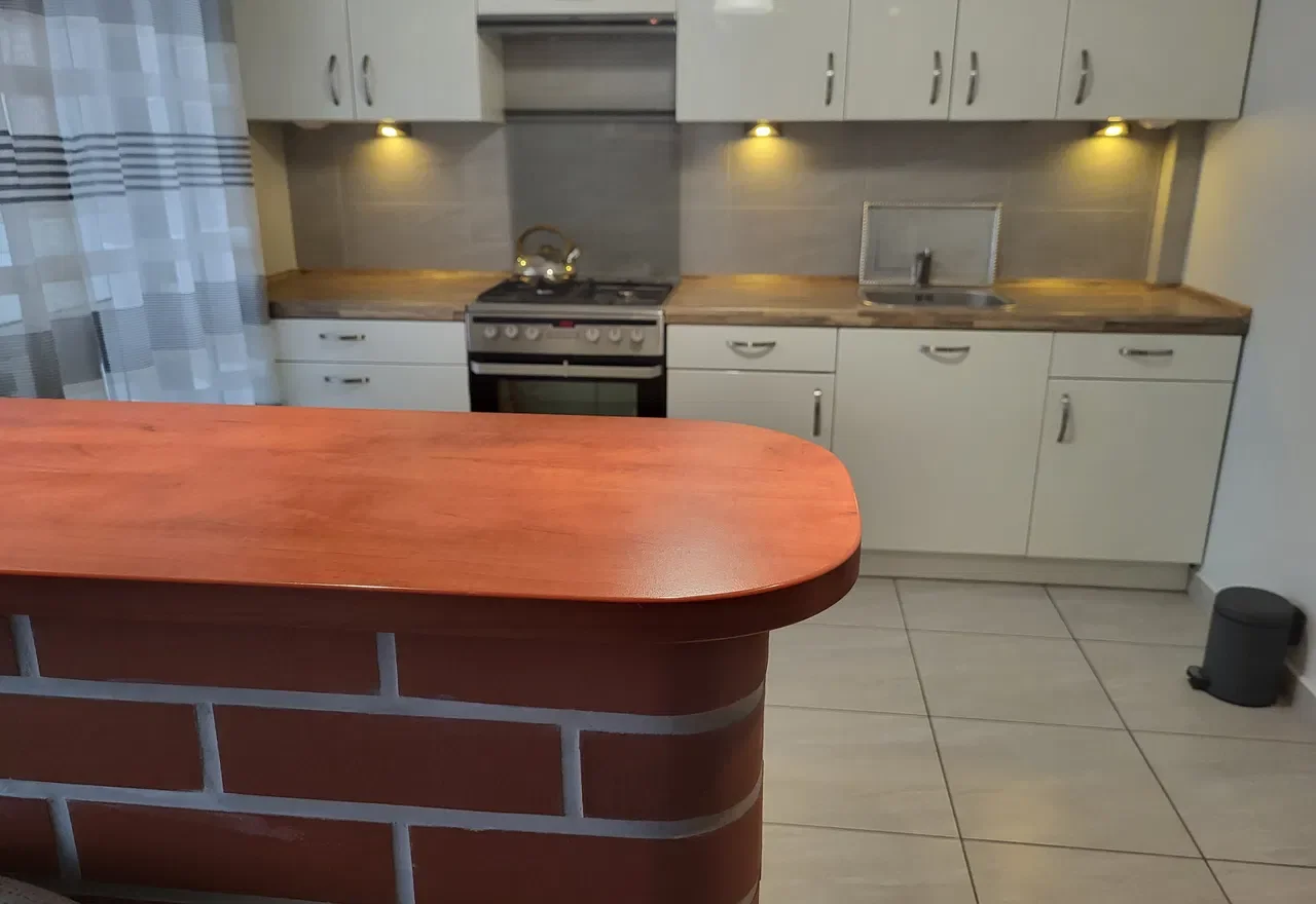 Mieszkanie 3-pokojowe z balkonem w Lesznie - zdjęcie 2