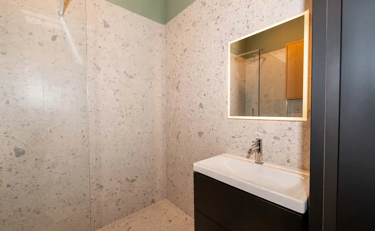Komfortowy apartament w sercu miasta, New Iron - zdjęcie 8