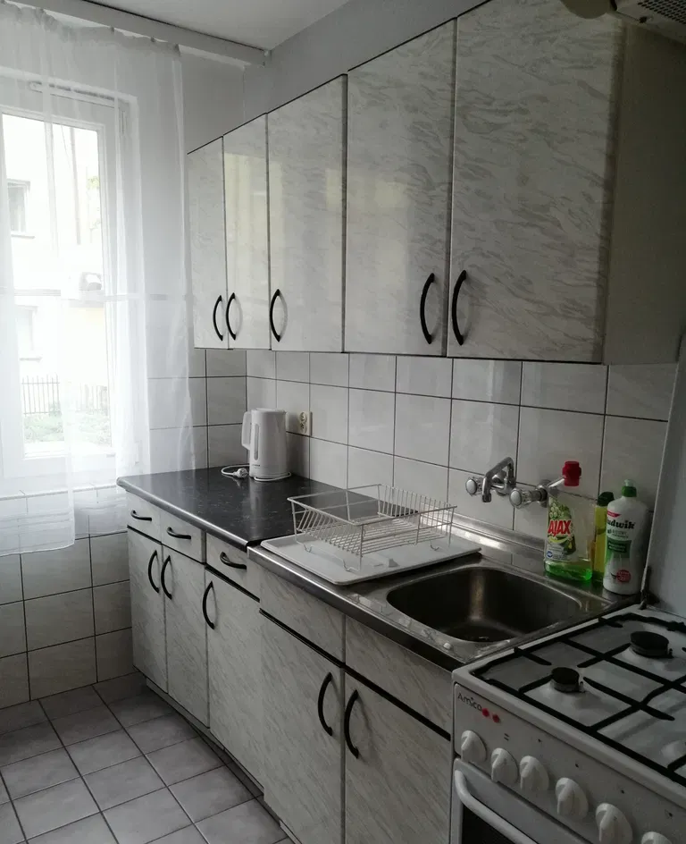 Duży pokój z balkonem do wynajęcia - zdjęcie 5