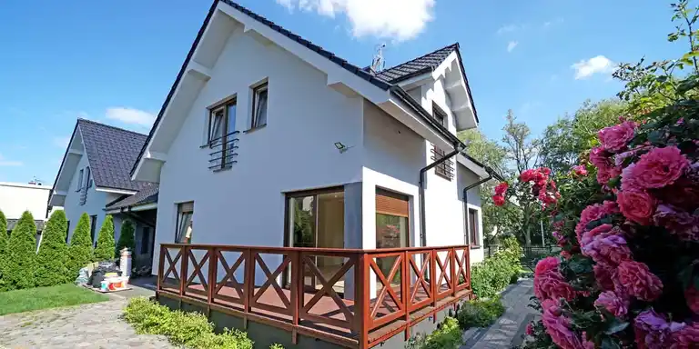 Bliźniak z GARAŻEM i przytulnym OGRODEM /FILM - zdjęcie 2