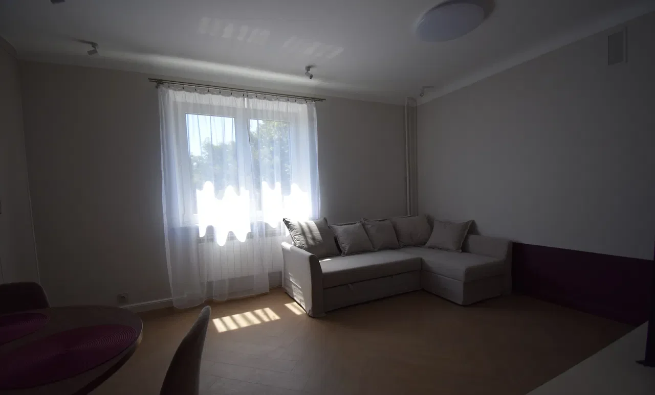 Komfortowa, świeżo wyremontowana kawalerka w centrum – 25 m² - zdjęcie 2
