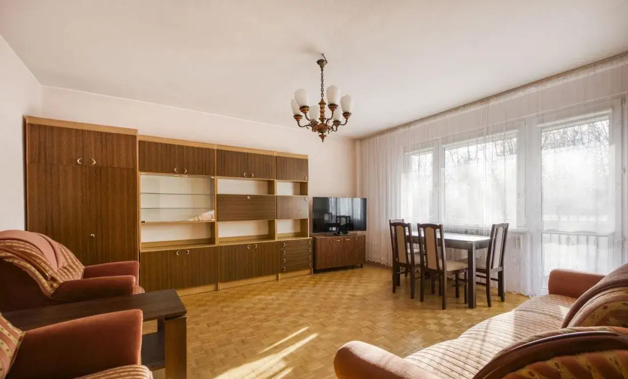 Pirenejska, częściowo umeblowane dwa pokoje - zdjęcie 5