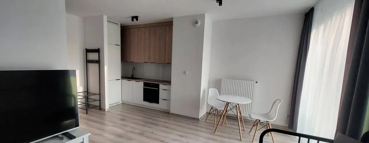 Kawalerka z balkonem w nowym bloku - zdjęcie 2