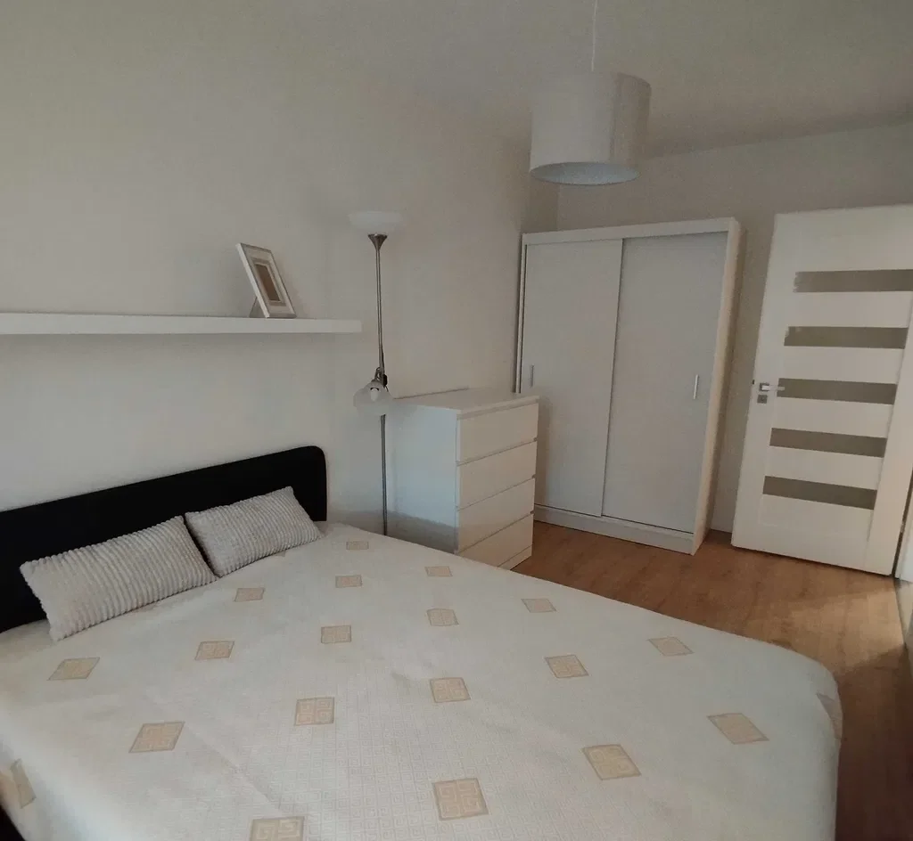 Przestronne 3 -pokojowe 55 m2 w centrum Bojary - zdjęcie 4