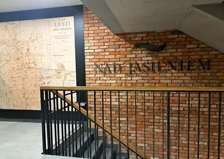 Mieszkanie w centrum przy parku z komórką lokatorską - zdjęcie 9