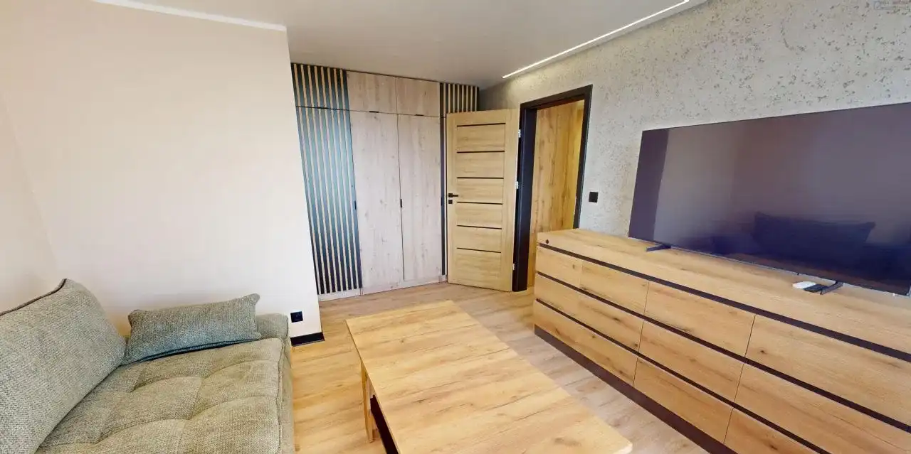 Po generalnym remoncie | balkon | centrum Gliwic – - zdjęcie 2