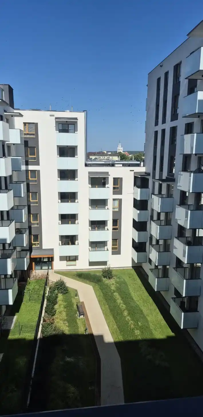 Mieszkanie na wynajem z balkonem i garderobą - zdjęcie 6