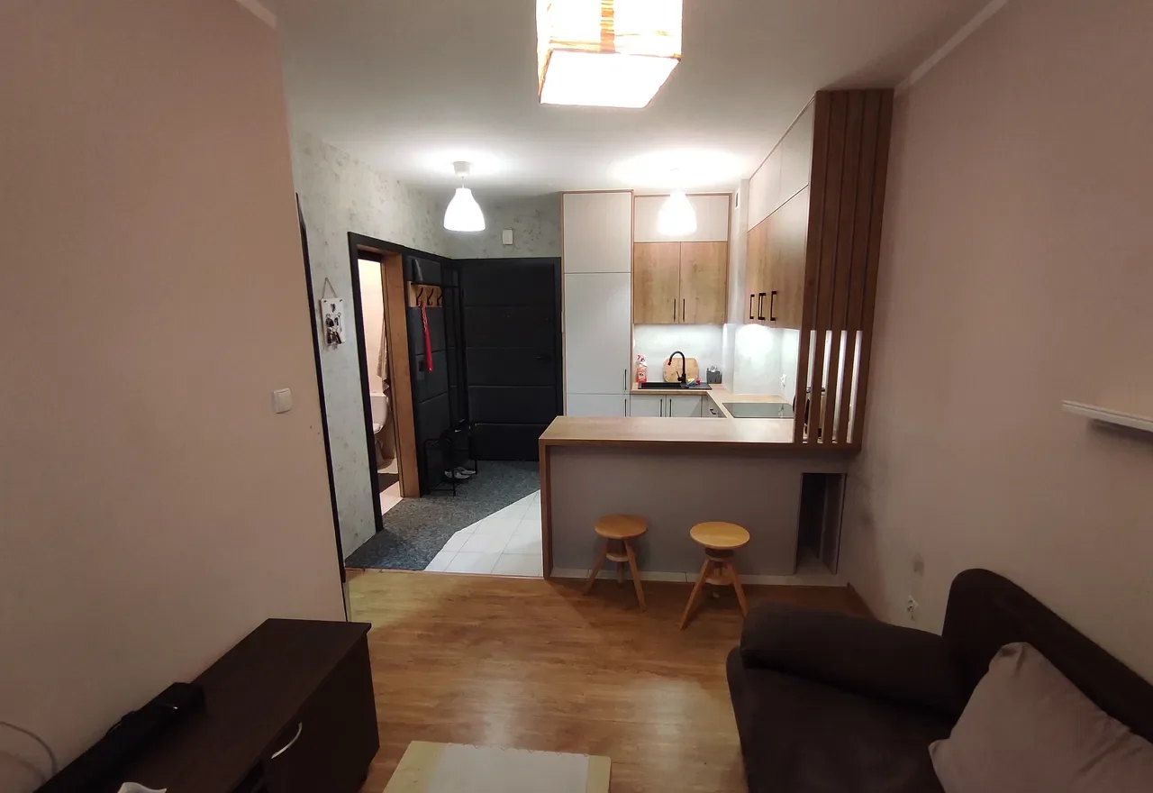 Mieszkanie 2-pok. w całości umeblowane, wyposażone/duży balkon/parking - zdjęcie 9