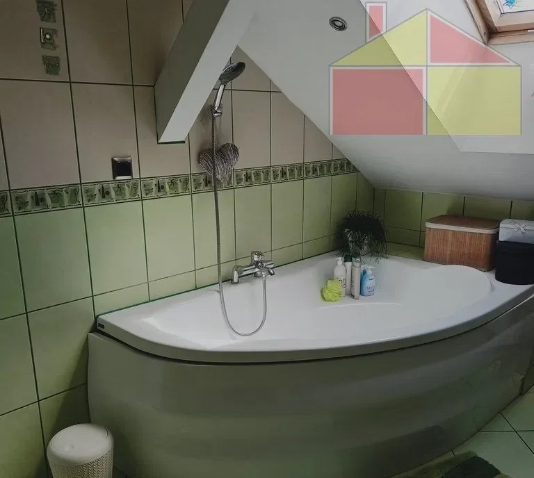 Mieszkanie 2 poziomowe w ciekawej lokalizacji. - zdjęcie 6