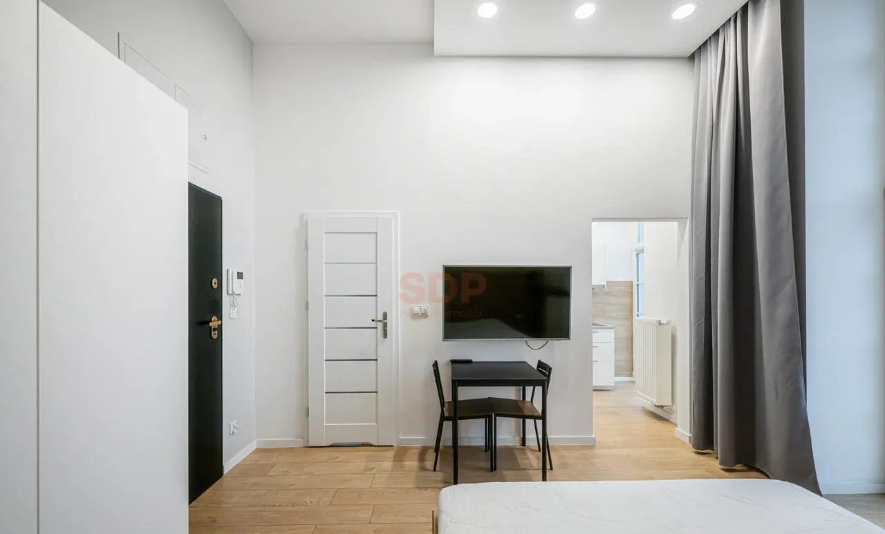 Studio 26 m² w sercu Wrocławia – Bulwar Staromiejski - zdjęcie 3