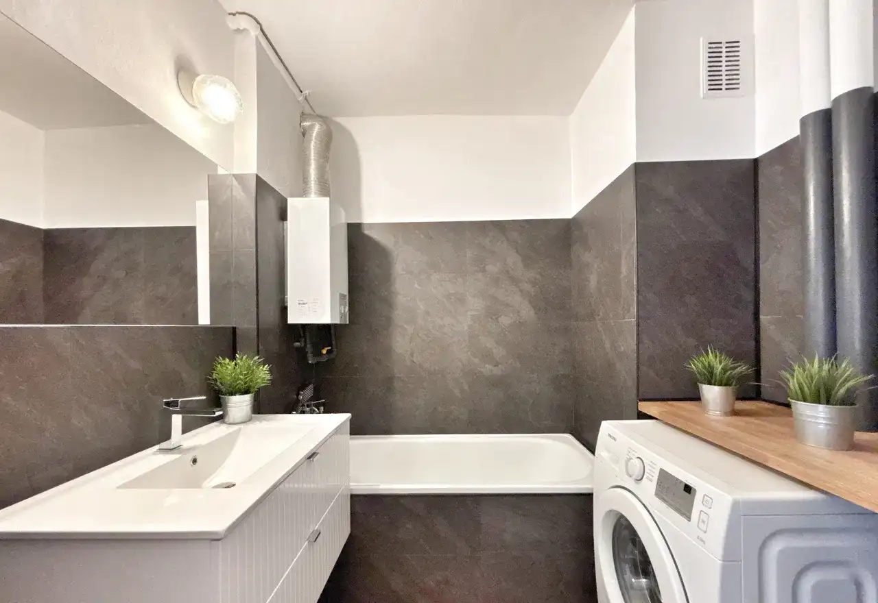 3 pokoje , oddzielna kuchnia , duży balkon - Krowodrza ul. Mazowiecka - zdjęcie 8