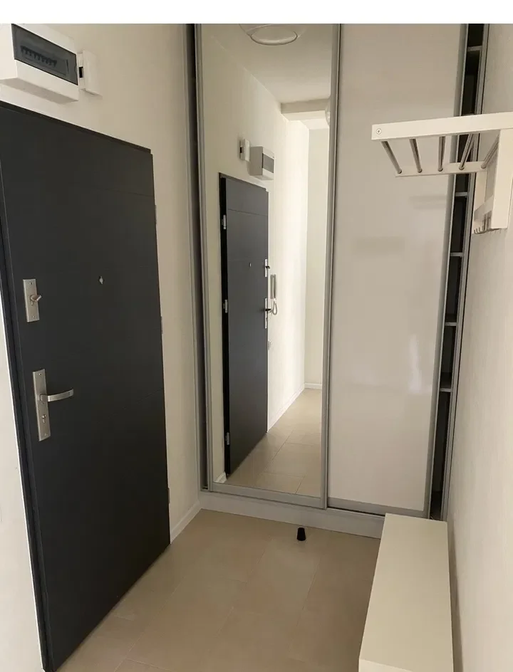 Duży apartament z garażem w centrum - zdjęcie 9
