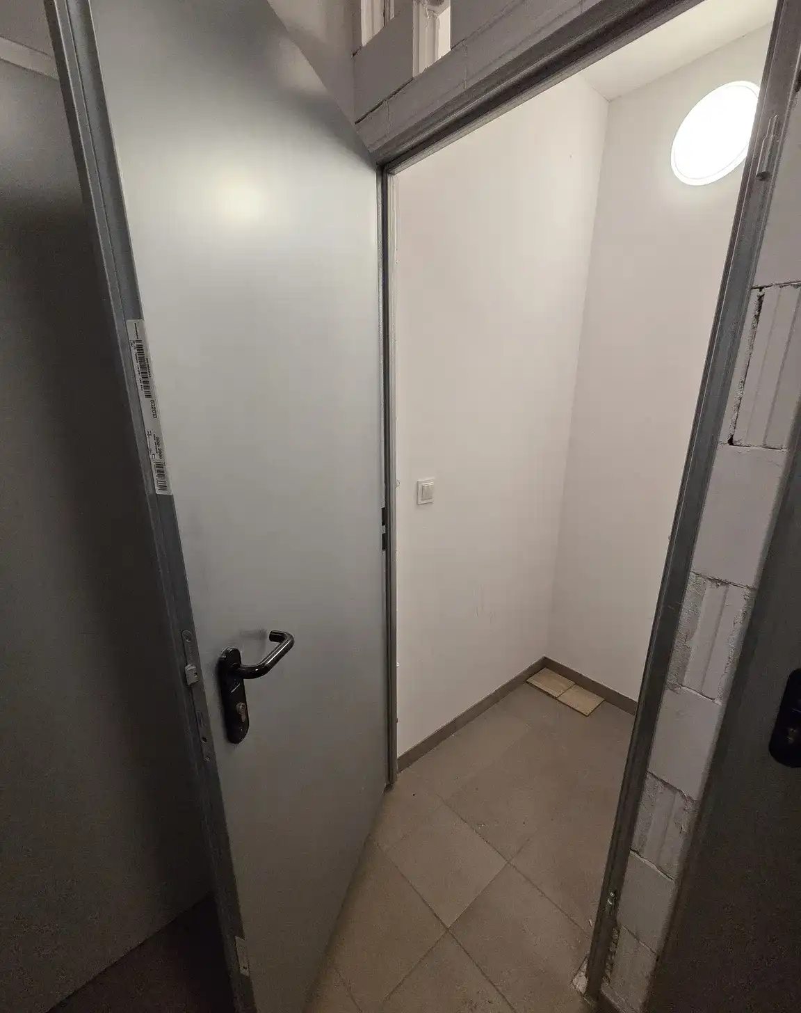 Centrum, dwa pokoje, super lokalizacja - zdjęcie 8