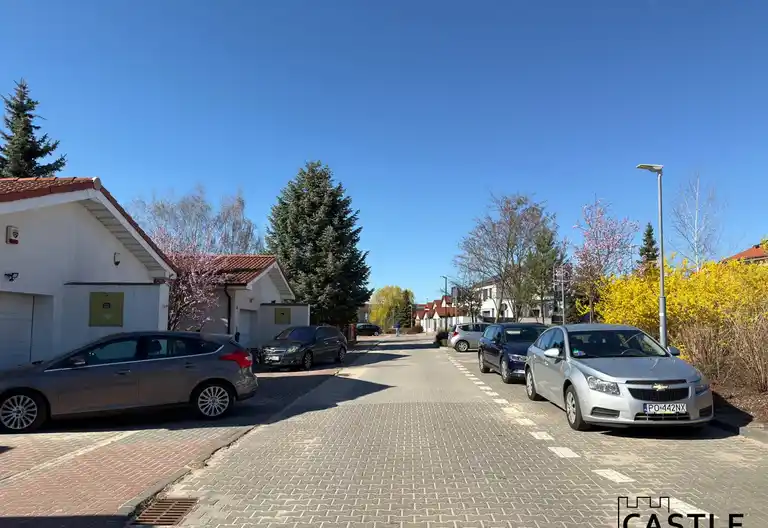 Dom na wynajem z ogrodem w spokojnej okolicy – os. Grzybowe - zdjęcie 8