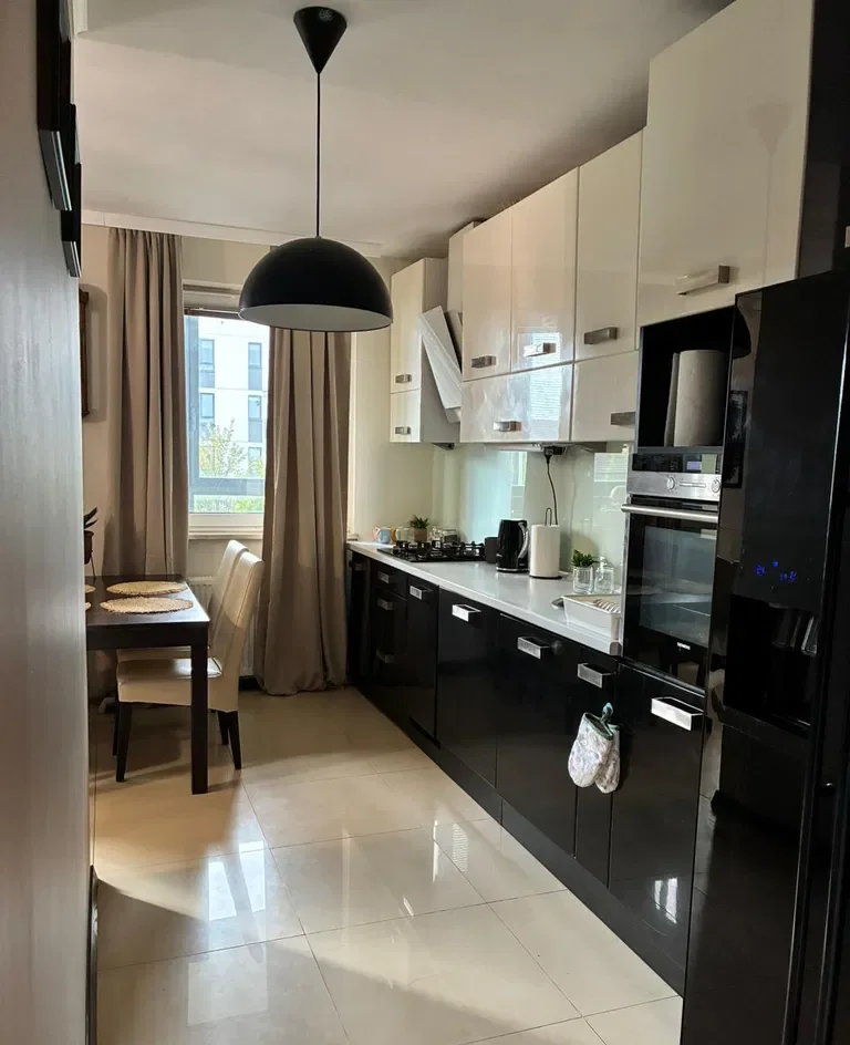 Mieszkanie 2-pok. z garażem, z balkonem i loggią, 55m2. - zdjęcie 4