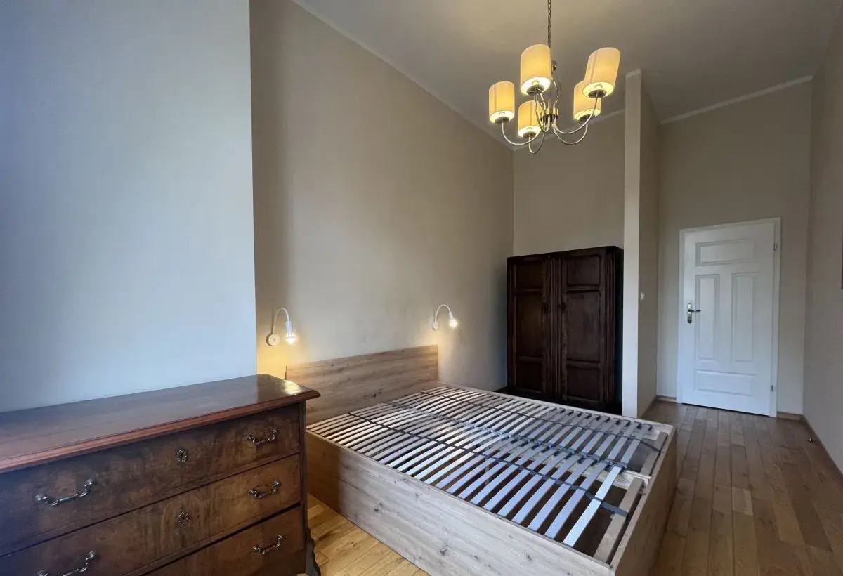 2 Pokoje w kamienicy z windą i balkonem - zdjęcie 5