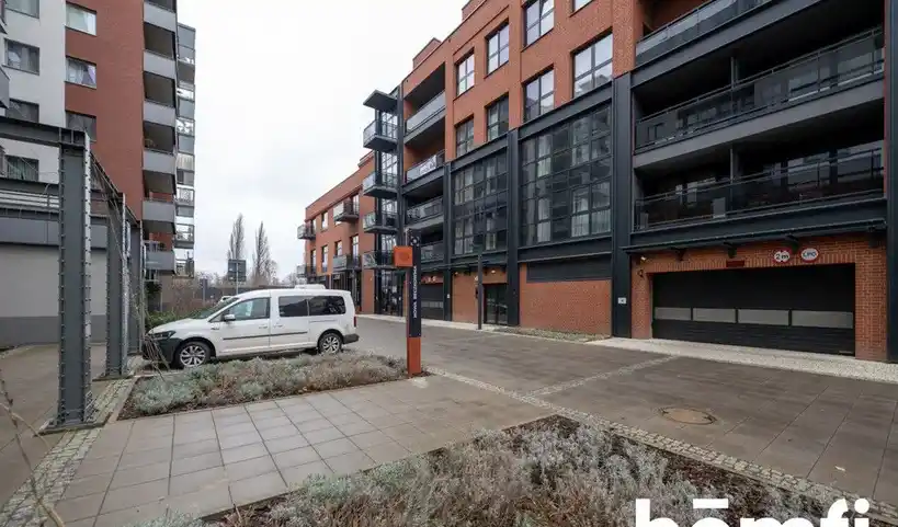 Loftowe mieszkanie w Browarach Wrocławskich - zdjęcie 9