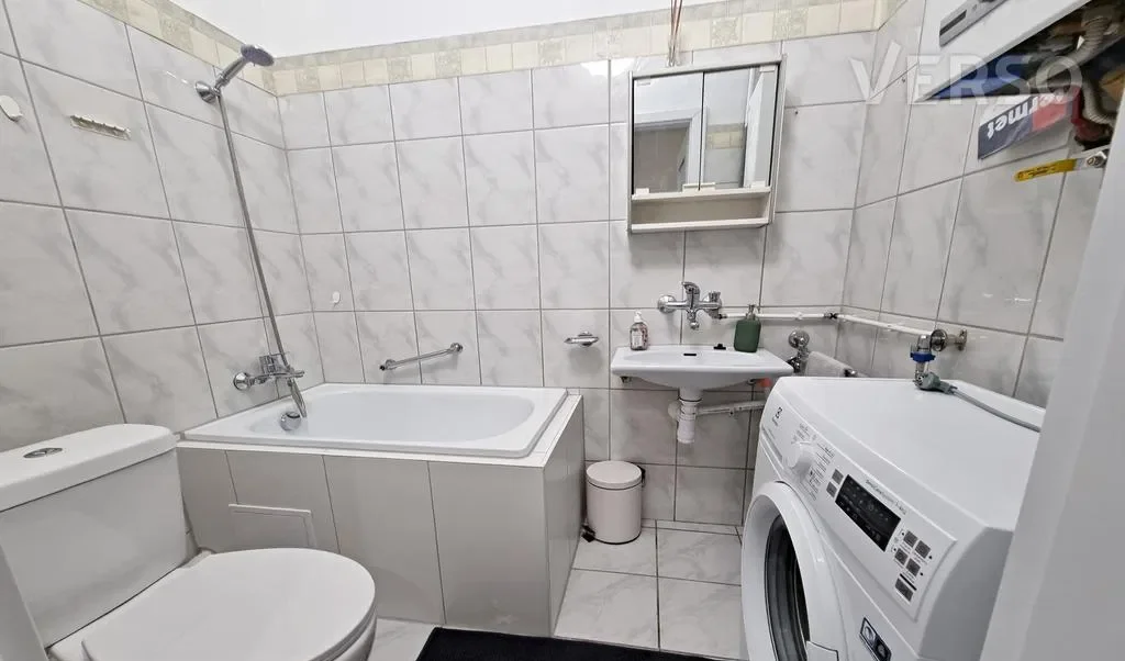 Mieszkanie 2 pokoje z oddzielną kuchnią Wrocław Plac Grunwaldzki - zdjęcie 7
