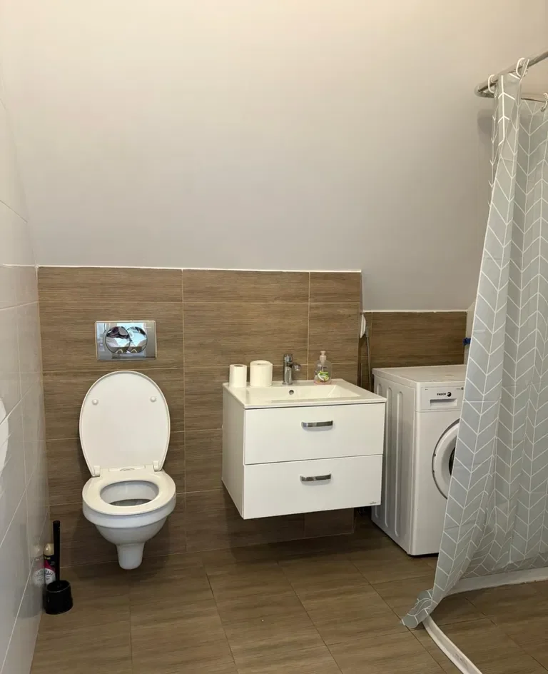 Pokoje pracownicze dla studentow - zdjęcie 6