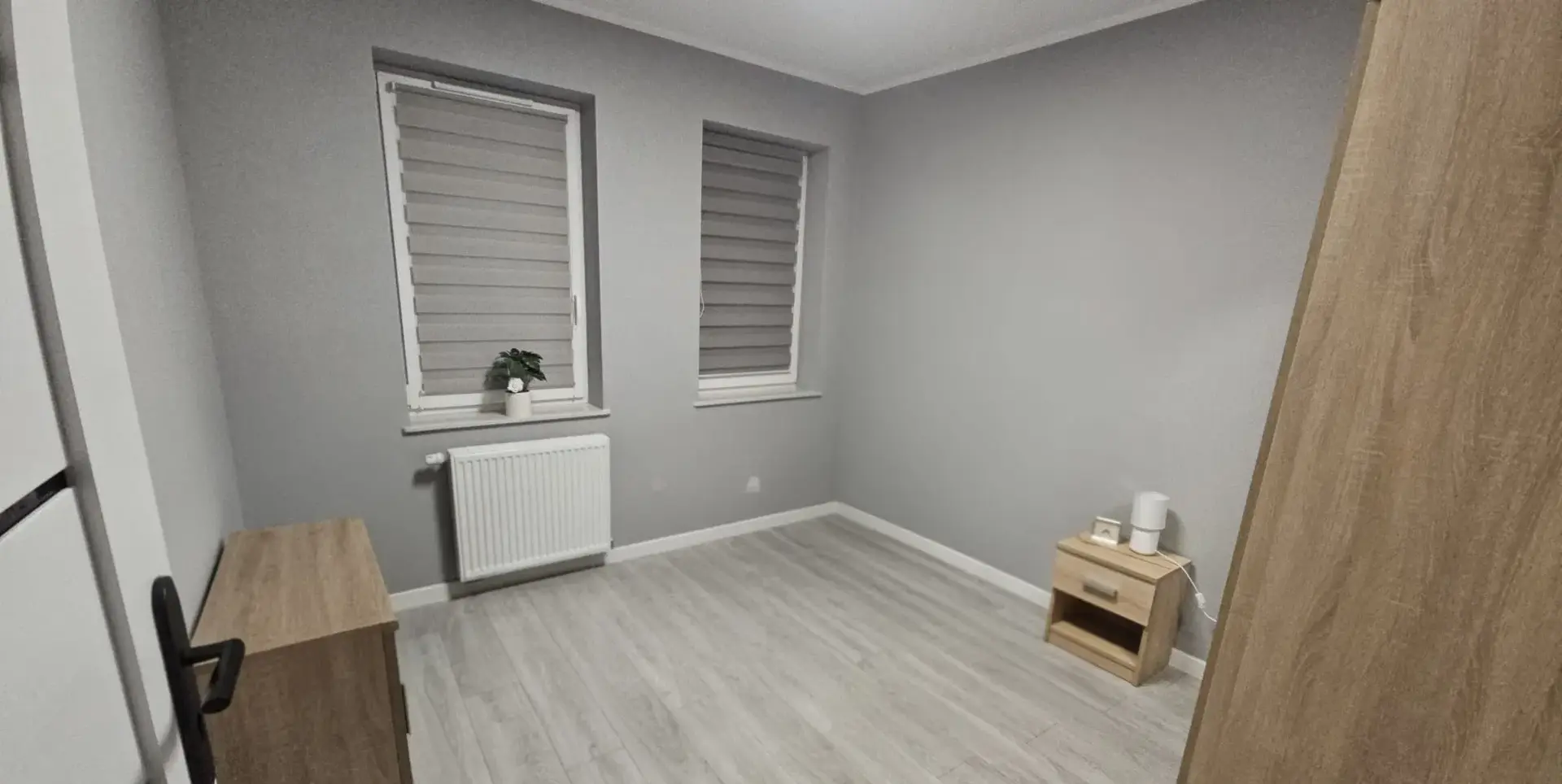 WYNAJMĘ NOWE MIESZKANIE W CENTRUM RADZIONKOWA + prywatny parking !!! - zdjęcie 2