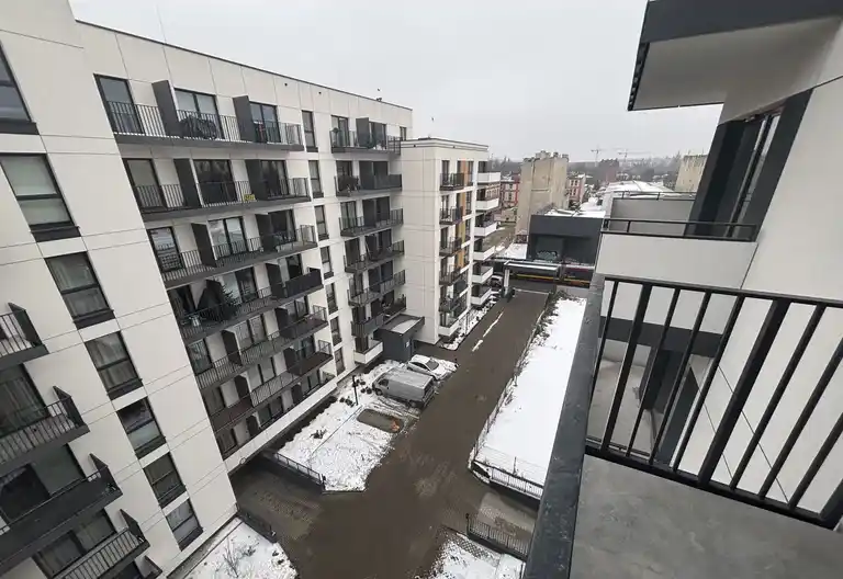 APARTAMENT w ŚRÓDMIEŚCIU! WYSOKI STANDARD Z BALKONEM! PIERWSZY NAJEMCA - zdjęcie 7