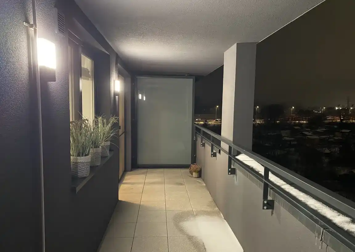 Nowoczesne 2-pok.mieszkanie,duża loggia,parking w cenie,świetna lokal. - zdjęcie 6