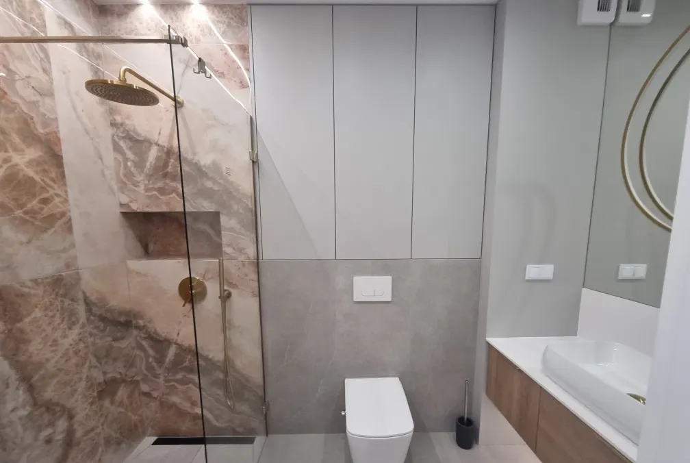OD  LIPCA | Pokój PREMIUM z balkonem i klimatyzacją | Solaris Park - zdjęcie 6
