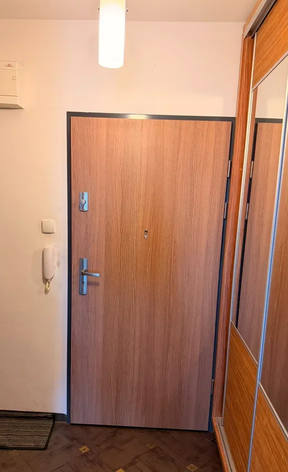 Mieszkanie w Śródmieściu z balkonem i windą - zdjęcie 8