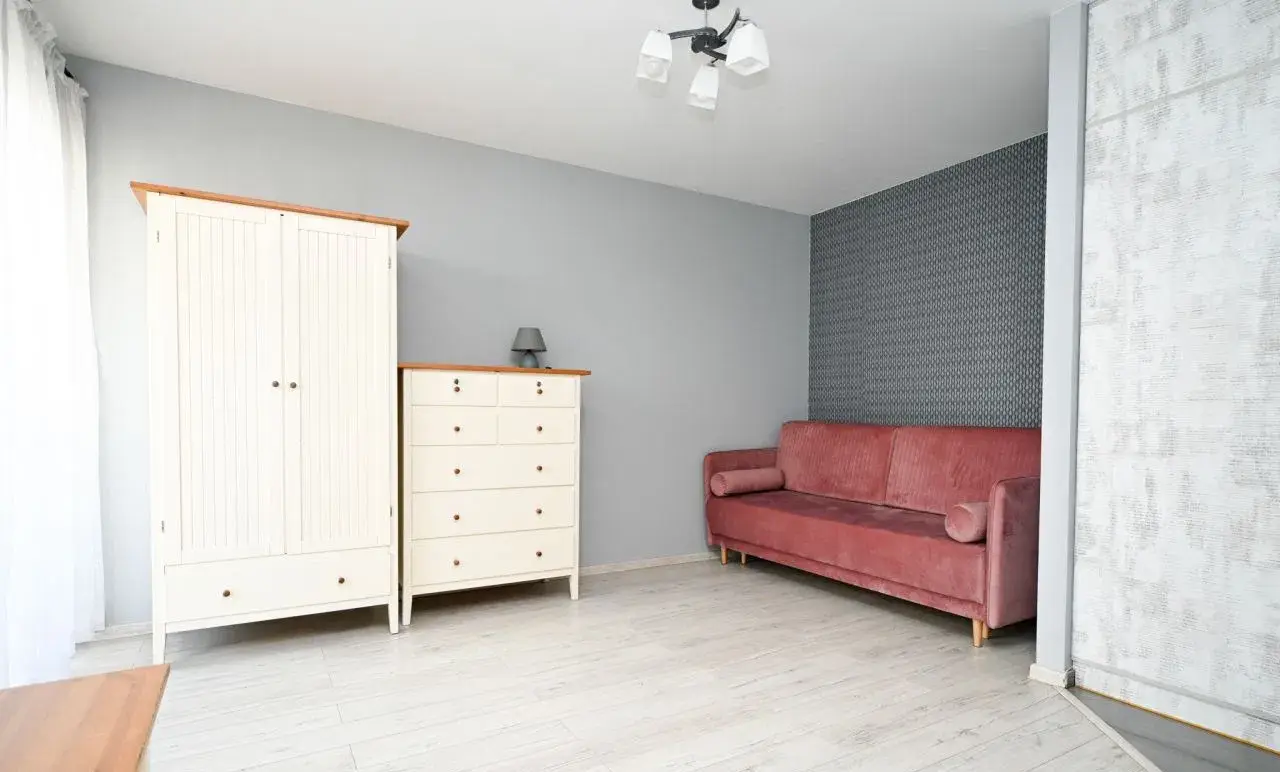 Nowoczesne Studio Ul.Poznańska + balkon - zdjęcie 3