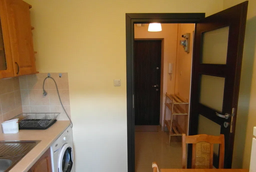 MIESZKANIE Wiktorska 78, ok 30m2,osobny pokój,metro, ciche, II piętro - zdjęcie 8