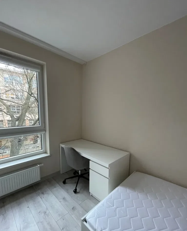 Pokój w nowym mieszkaniu w centrum Łodzi - zdjęcie 10