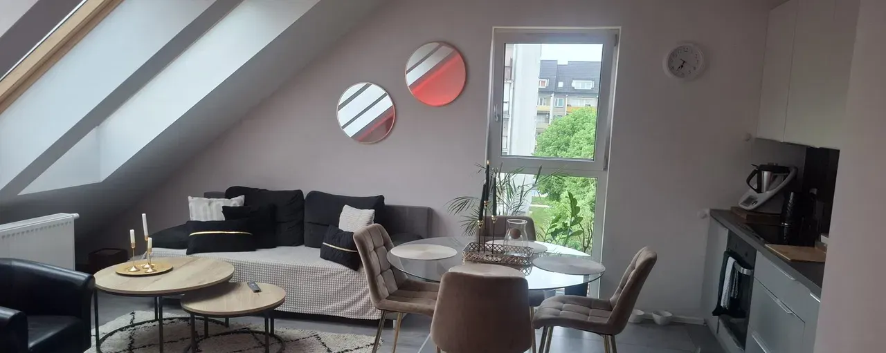 Mieszkanie do wynajęcia z balkonem i garażem - zdjęcie 4