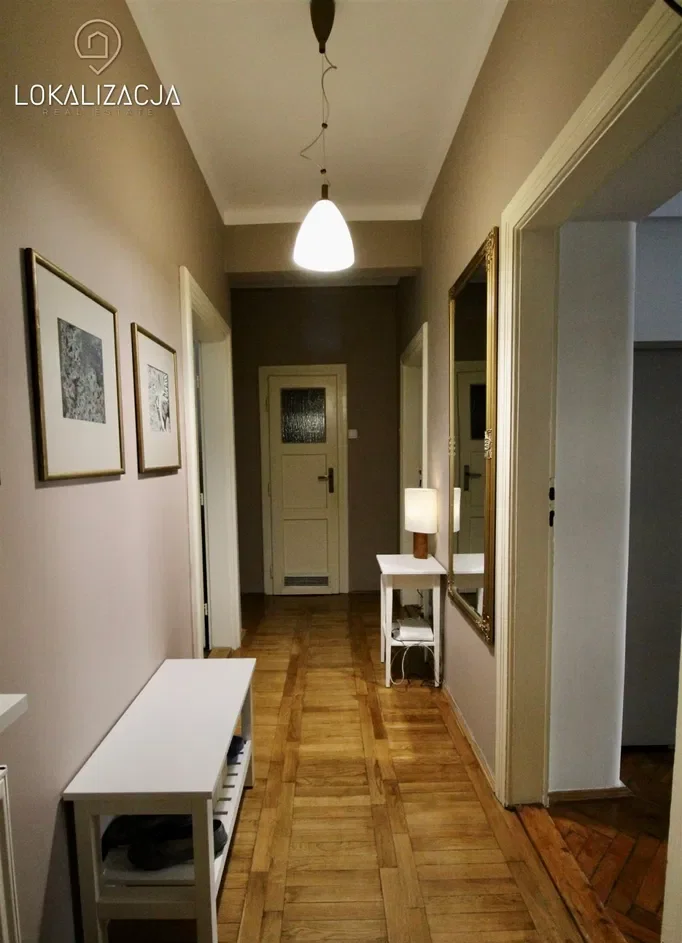 Mieszkanie w centrum z trzema osobnymi pokojami - zdjęcie 7