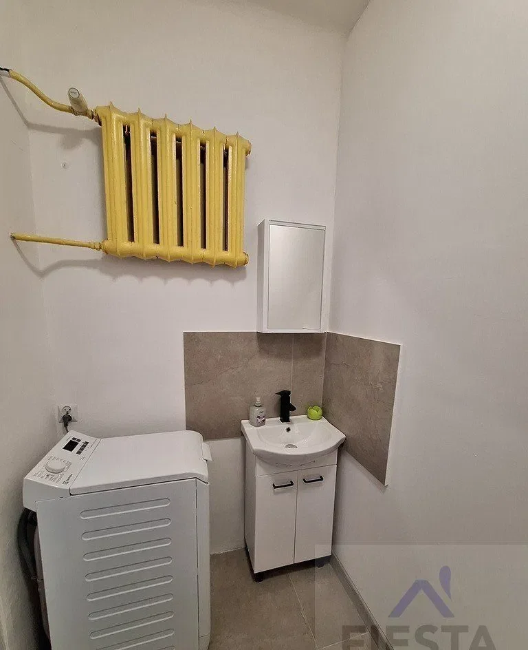 Łódź, ul. Sterlinga, 30m2, kawalerka po remoncie! - zdjęcie 9