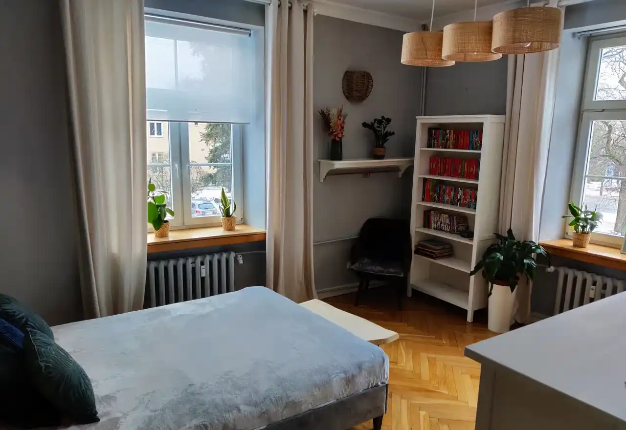 64m2 piękne, jasne mieszkanie w kamienicy, 2 duże pokoje, umeblowane - zdjęcie 4