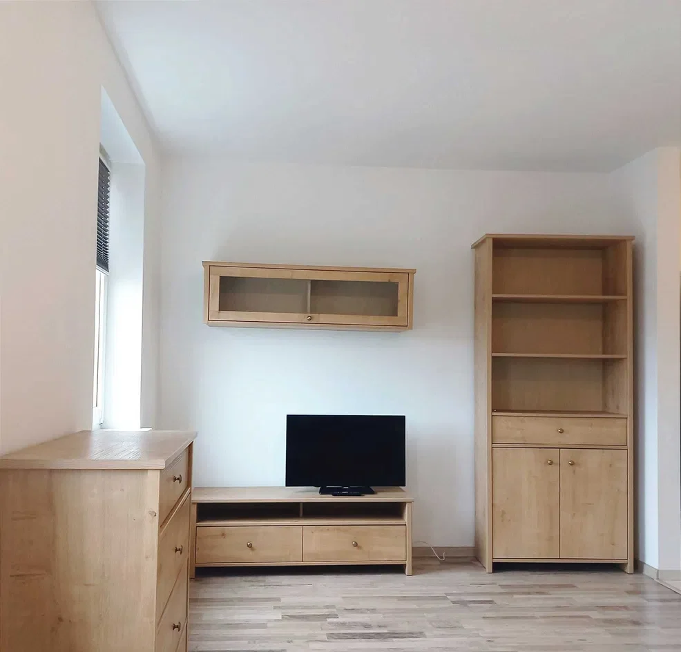 Kawalerka 28m² | gotowa do zamieszkania | parking | spokojna okolica - Ostrów Wielkopolski - zdjęcie 3