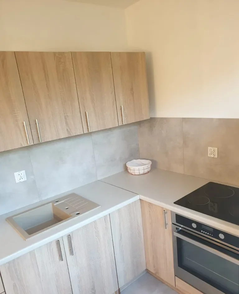 Mieszkanie 3-pokojowe z balkonem i piwnicą - zdjęcie 2