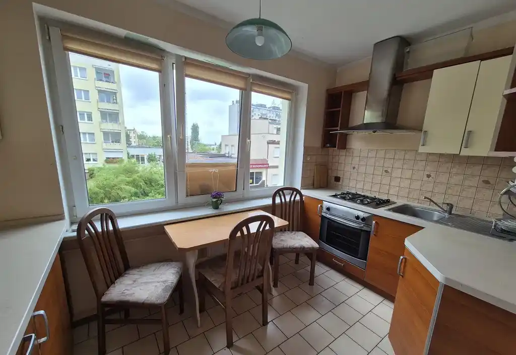 Mieszkanie 3 pokoje z balkonem Os. Górczyn - zdjęcie 2