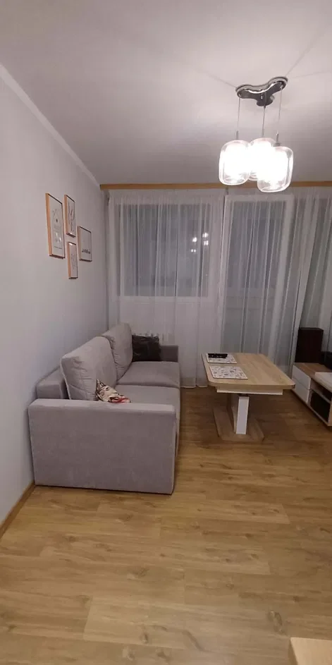 Pokój w mieszkaniu 3 pokojowym z 2 łazienkami przy ul. Tadeusza Zielińskiego - zdjęcie 5