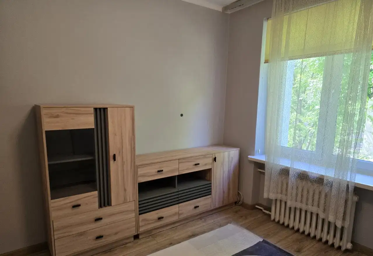Blisko Manufaktury, duże 2 pok. mieszkanie w bloku z oddziel. kuchnią - zdjęcie 3