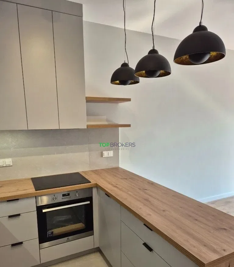 Przestronne, jasne 4 pokoje, duży balkon, garaż - zdjęcie 4