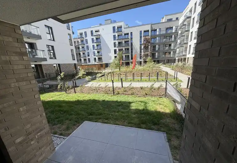Ogródek w centrum Łodzi, ul Lindleya przy UŁ z garażem - zdjęcie 8