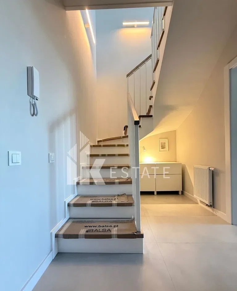 Wyjątkowy dwupoziomowy apartament z tarasem - zdjęcie 7