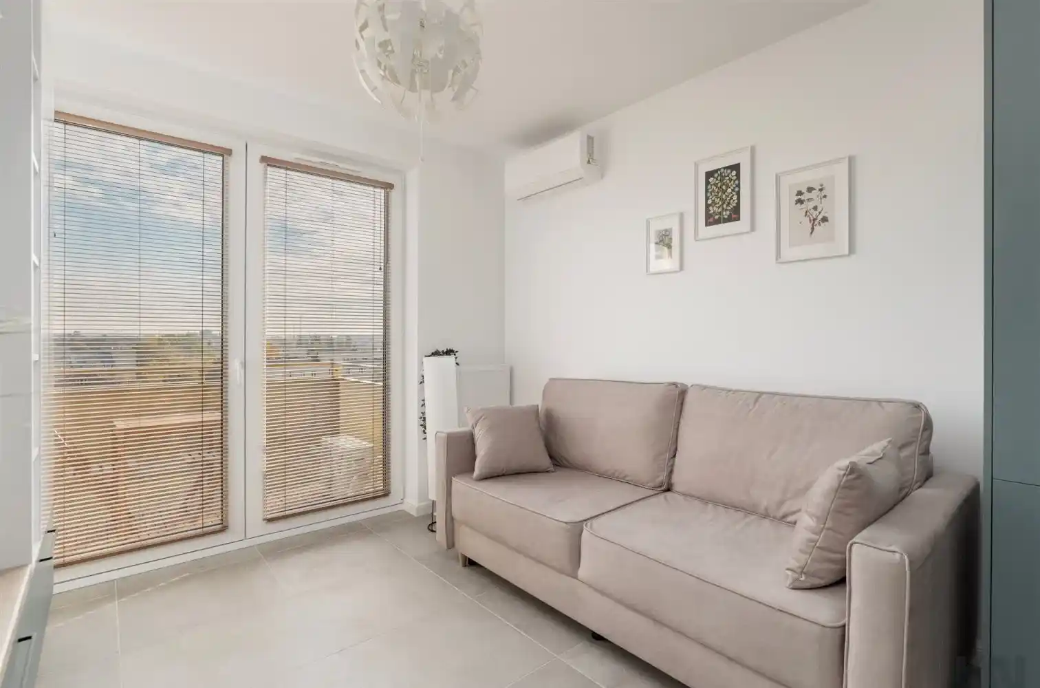 Elegancki apartament na ostatnim piętrze - zdjęcie 6