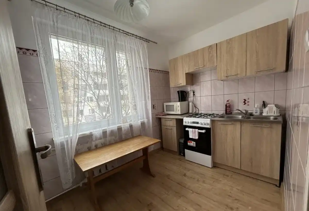 3-pokojowe mieszkanie na wynajem - zdjęcie 5